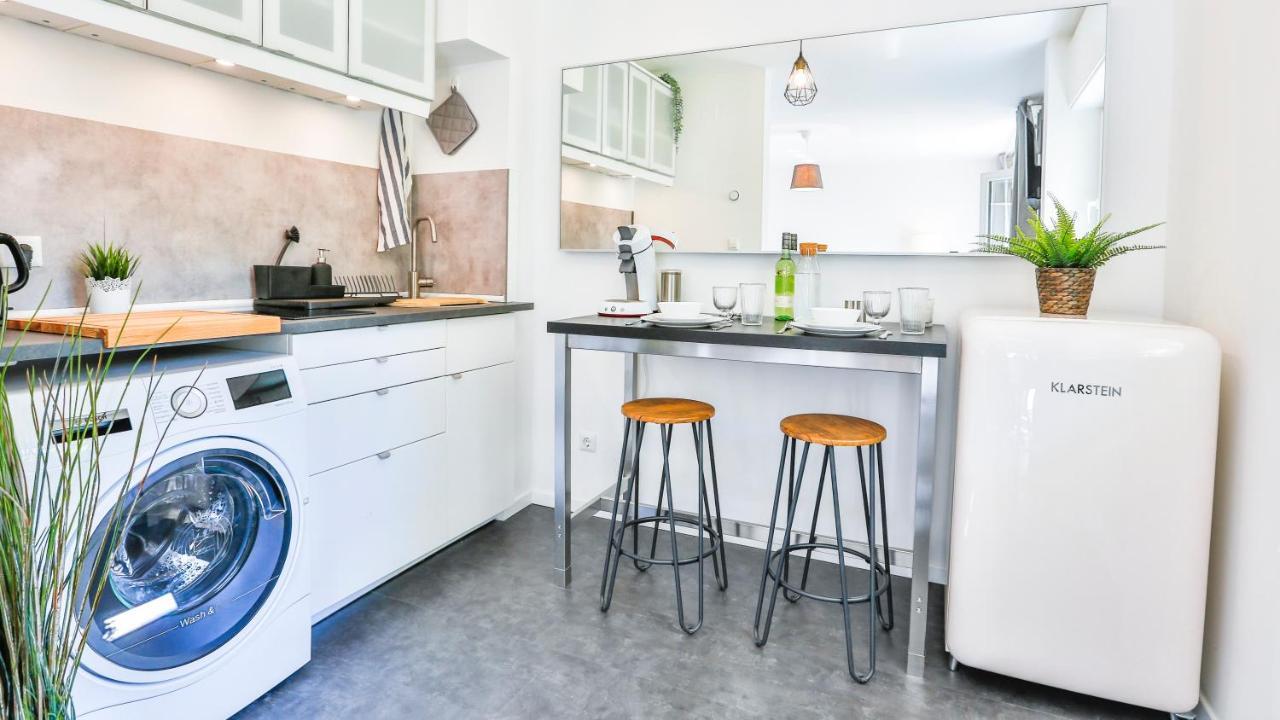 Studio Hirsch56 - Zentral-Ruhig-Terrasse-Netflix Карлсруе Екстериор снимка