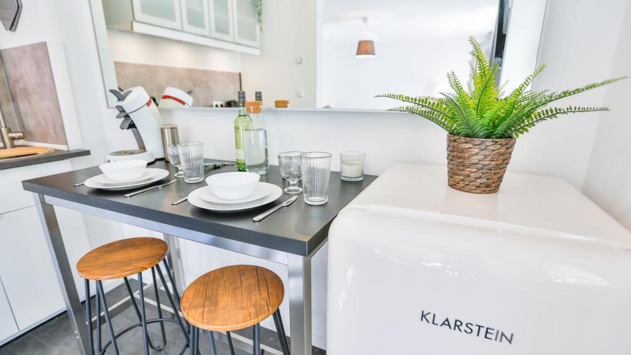Studio Hirsch56 - Zentral-Ruhig-Terrasse-Netflix Карлсруе Екстериор снимка