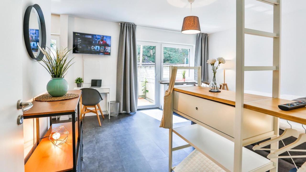 Studio Hirsch56 - Zentral-Ruhig-Terrasse-Netflix Карлсруе Екстериор снимка