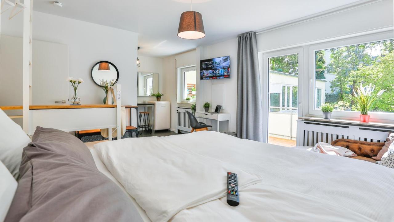 Studio Hirsch56 - Zentral-Ruhig-Terrasse-Netflix Карлсруе Екстериор снимка